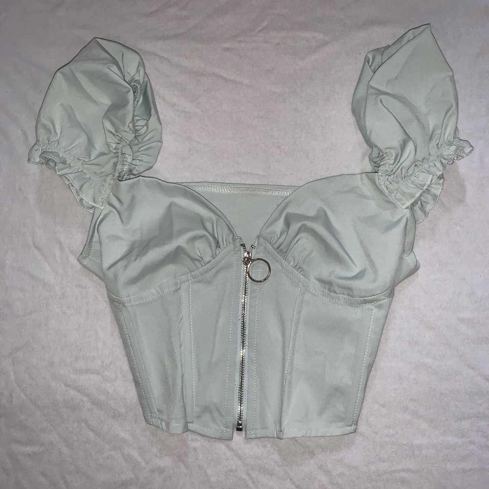zip up crop top *SOLD*